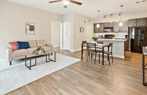 Willowbrook Apartamento | C Creek 5302 I New Construction 2bd Apt I Gated