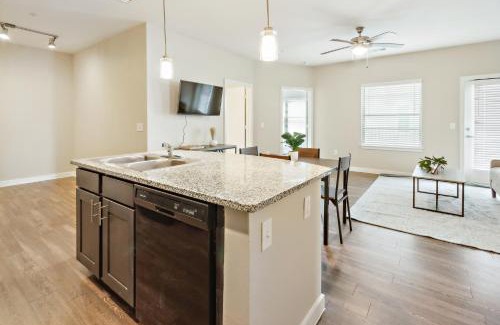 Willowbrook Apartamento | C Creek 5302 I New Construction 2bd Apt I Gated