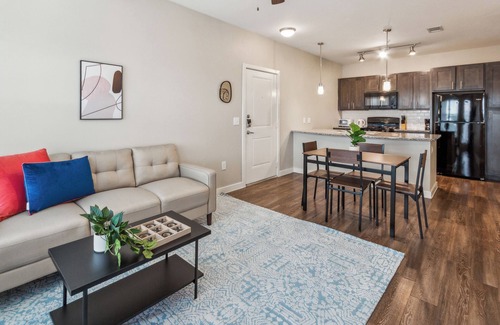 Willowbrook Apartamento | C Creek 7309 I New Construction 1Bd Apt I Gated