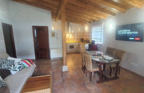 Los Corrales de Buelna Chalet De Esquí | C02A01 Acogedora casa vacacional