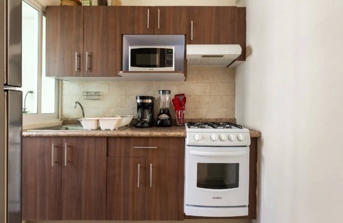 Reforma Apartamento | C101 - 2BR / 2BTH - Una Habitación Piso, Capacidad 4