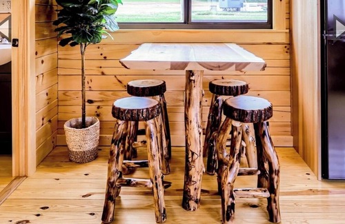 Marion Cabina | C20 cabin in gated resort.