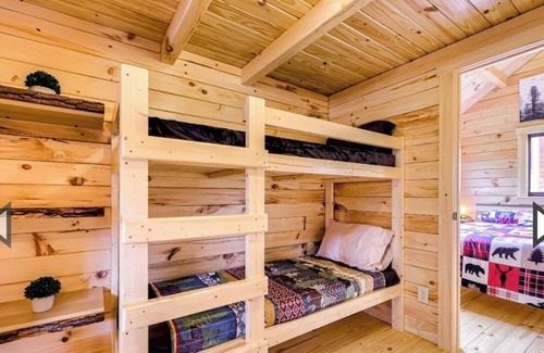 Marion Cabina | C21 cabin in private gated camping resort. Perfect for a family get away.