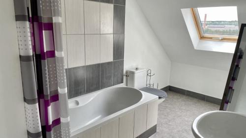 Imphy Apartamento | C3 Familiale Parking 2 chambres 4 lits 5 personnes WiFi