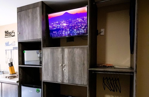 Ciudad Lopez Mateos Apartamento | Suite Amueblada Equipada Cocina Parking Terraza STV 40" a 2 min ITESM CEM S01