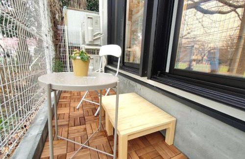 Honmachi Apartamento | C3 Shibuya new hotel, 2 bedrooms and 1 living room, 7 mins to ST Max 6P 渋谷全新酒店 全新装修 两室一厅 交通中心 车站7分钟 最大6人 直达新宿 涉谷 表参道 品川 池袋 上野 代代木 银座 原宿