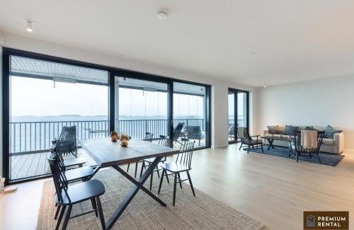 Hanko Apartamento | C44 Ultimate Luxury Waterfront Penthouse