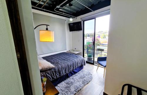 Ciudad Lopez Mateos Casa | C46-R07 STUDIOS at ITESM CEM Families Tourists & Travelers Choice Foreign Students Companies Executives WELCOME! 10min Izcalli-15min Esmeralda-20min Sátelite-25min AIFA