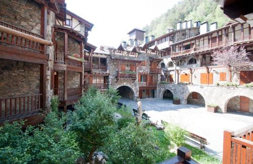 Mas de Ribafeta Apartamento | C5 Bordes d'Arinsal, Duplex Rustico con chimenea, Arinsal, zona vallnord