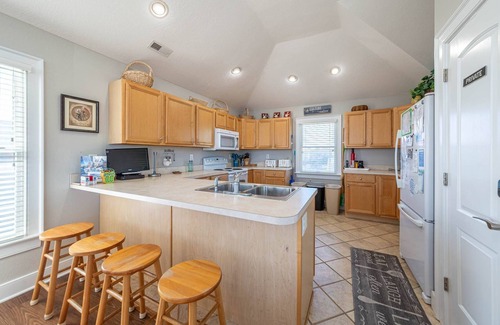Whalehead Beach Casa | C7000 Carolina Amanecer. Oceanside, piscina, jacuzzi, 6 dormitorios / 5. 5 BAÑO, Voleibol!