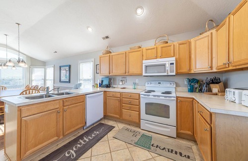 Whalehead Beach Casa | C7000 Carolina Amanecer. Oceanside, piscina, jacuzzi, 6 dormitorios / 5. 5 BAÑO, Voleibol!