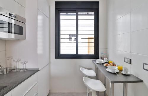 La Merced Apartamento | C88 - Deluxe Apartment Downtown with Pool and Parking