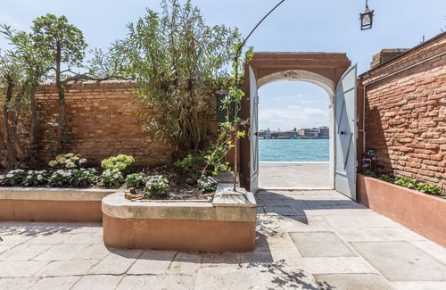 Dorsoduro Apartamento | Ca 'Dell'Ulivo: apartamento Venice en alquiler en Dorsoduro, Italia