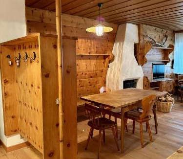 Cortina d'Ampezzo Historic Centre Apartamento | Ca Dolomia, 5 minutes from center and slopes