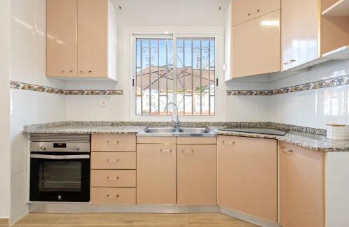 Banyeres del Penedes Chalet De Esquí | Ca La Lola