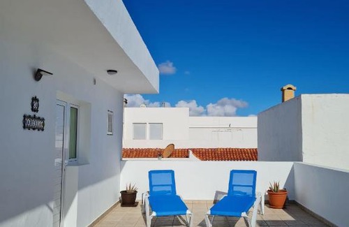 Puerto Lajas Apartamento | CA.MARCELA. 200 metros del mar.