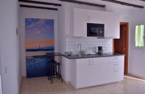 Puerto Lajas Apartamento | CA.MARCELA. 200 metros del mar.