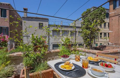 Dorsoduro Apartamento | Ca' Minore Secret Garden