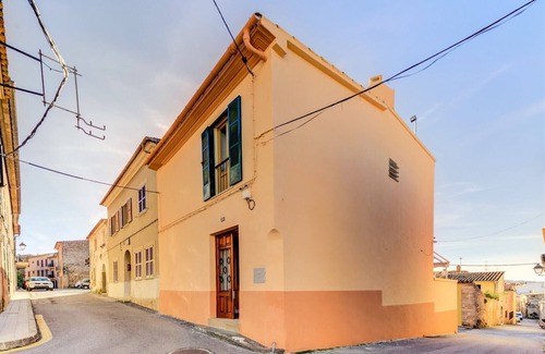 Old Town Alcudia Casa | Ca Sa Pollensina for six people with BBQ