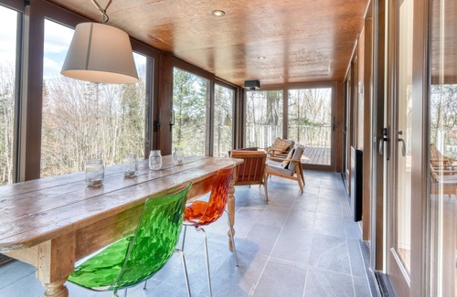 Sainte-Catherine-de-la-Jacques-Cartier Casa | #622 Must See! Gorgeous House in Wooded Area