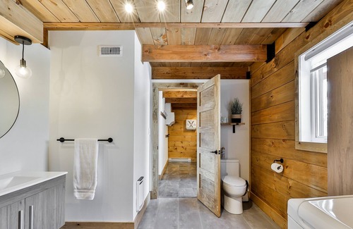 Sainte-Marguerite-du-Lac-Masson Chalet De Esquí | Canadian Mountain Family Cabin near ski and lake
