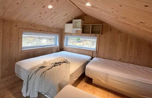 Sainte-Marguerite-du-Lac-Masson Cabina | Vrbo Property