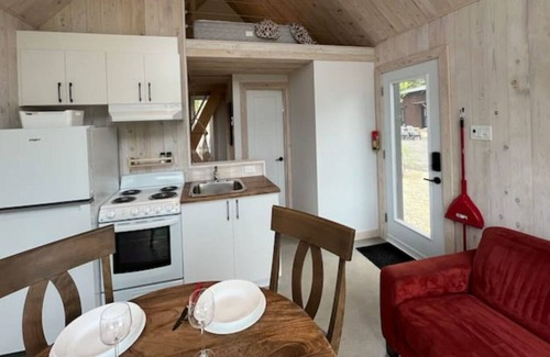 Sainte-Marguerite-du-Lac-Masson Cabina | Vrbo Property