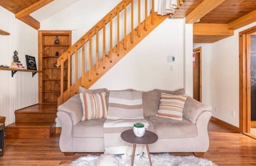 Sainte-Marguerite-du-Lac-Masson Cabina | Cozy attractive family cottage