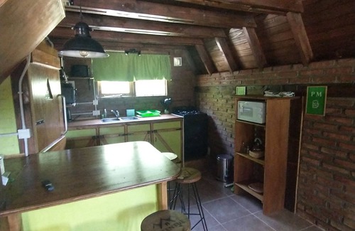 Dina Huapi Cabina | Cabaña Ñirihuau (con pileta climatizada y jardín ) complejo Alentue