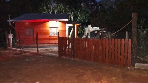 Puerto Leoni Casa | Cabaña Aguacaté