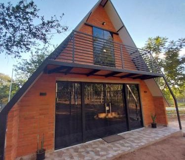 Paraguari Chalet De Esquí | Cabaña Alpina - Ecos del Cerro