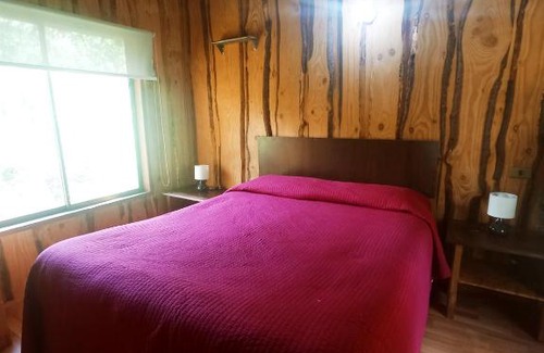 Pucon Casa | Cabaña Avellano - Con acceso al río Caburgua & Junta de Ríos
