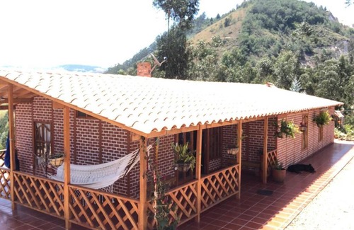 Iza Casa | CABAÑA BUENAVISTA es un lugar para descansar.
