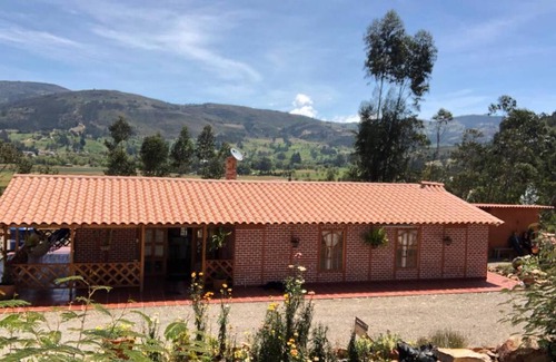 Iza Casa | CABAÑA BUENAVISTA es un lugar para descansar.