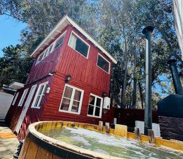 Isla Negra Casa | Cabaña con Tinaja Caliente, Quincho y Pet Friendly