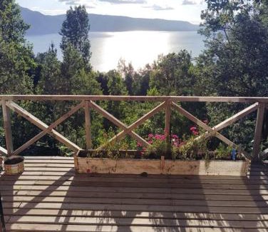 Cunco Chalet De Esquí | Cabaña con vista al Lago Colico