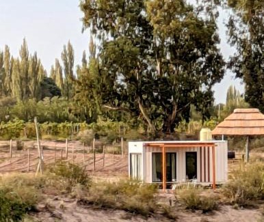 Cuadro Nacional Casa | Cabaña Container en Viñedos