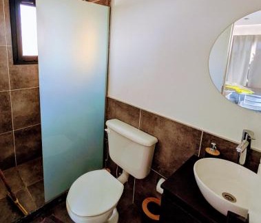 Cuadro Nacional Casa | Cabaña Container en Viñedos