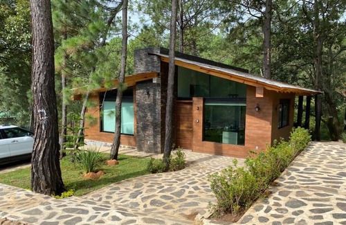 Mazamitla Cabina | ¡cabaña de Lujo con Jacuzzi! Terraza con Vista al Bosque, Ideal Para Familias