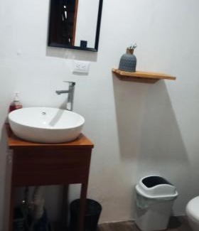 Cajon Otro | Cabaña el Chapuzón montaña y rio, lugar fresco