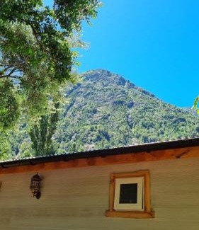 Melipeuco Chalet De Esquí | Cabaña familiar en el campo a 15 minutos del centro de Melipeuco