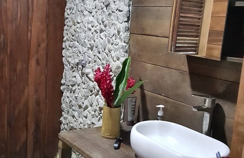 Bahia Solano Casa | Cabaña Kirita