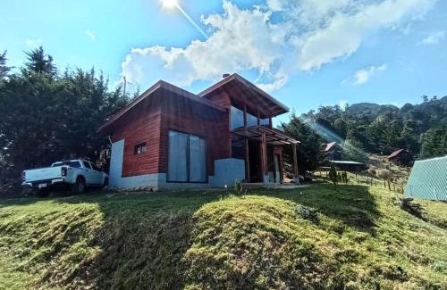 Rivas Casa | Cabaña Paraíso Jaular
