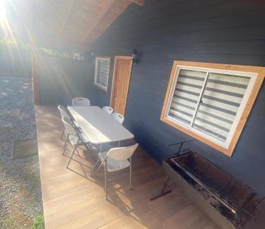 Lican Ray Casa | Cabaña para 6 personas playa chica 2
