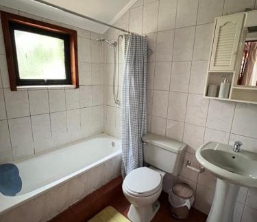 Dichato Casa | Cabaña Pingüeral (Derecho a piscina verano)