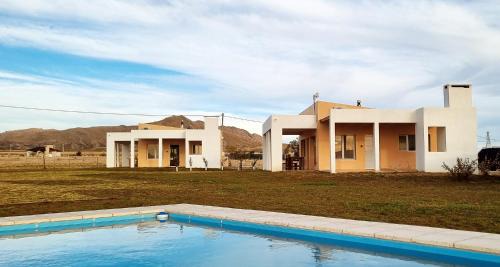 San Andres de la Sierra Chalet De Esquí | Cabañas Valle Ventana