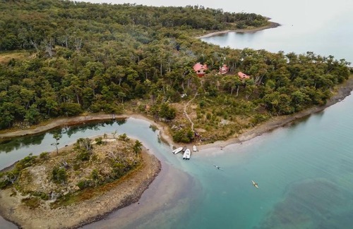 Ushuaia Casa | Cabañas Bahía de los Renos