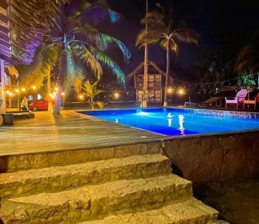 Monitos Casa | Cabañas Barikoke-Bora Bora