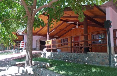 Chacras de Coria Chalet De Esquí | CABAÑAS DE CHACRAS
