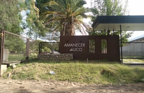 San Carlos Cabaña | Cabañas familiares, pileta y parque tranquilo. En San Carlos, Mendoza, Argentina